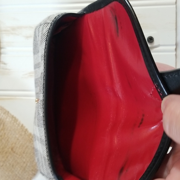 DOONEY AND BOURKE VINTAGE WRISTLET IN BLACK AND WHITE - Picture 5 of 8